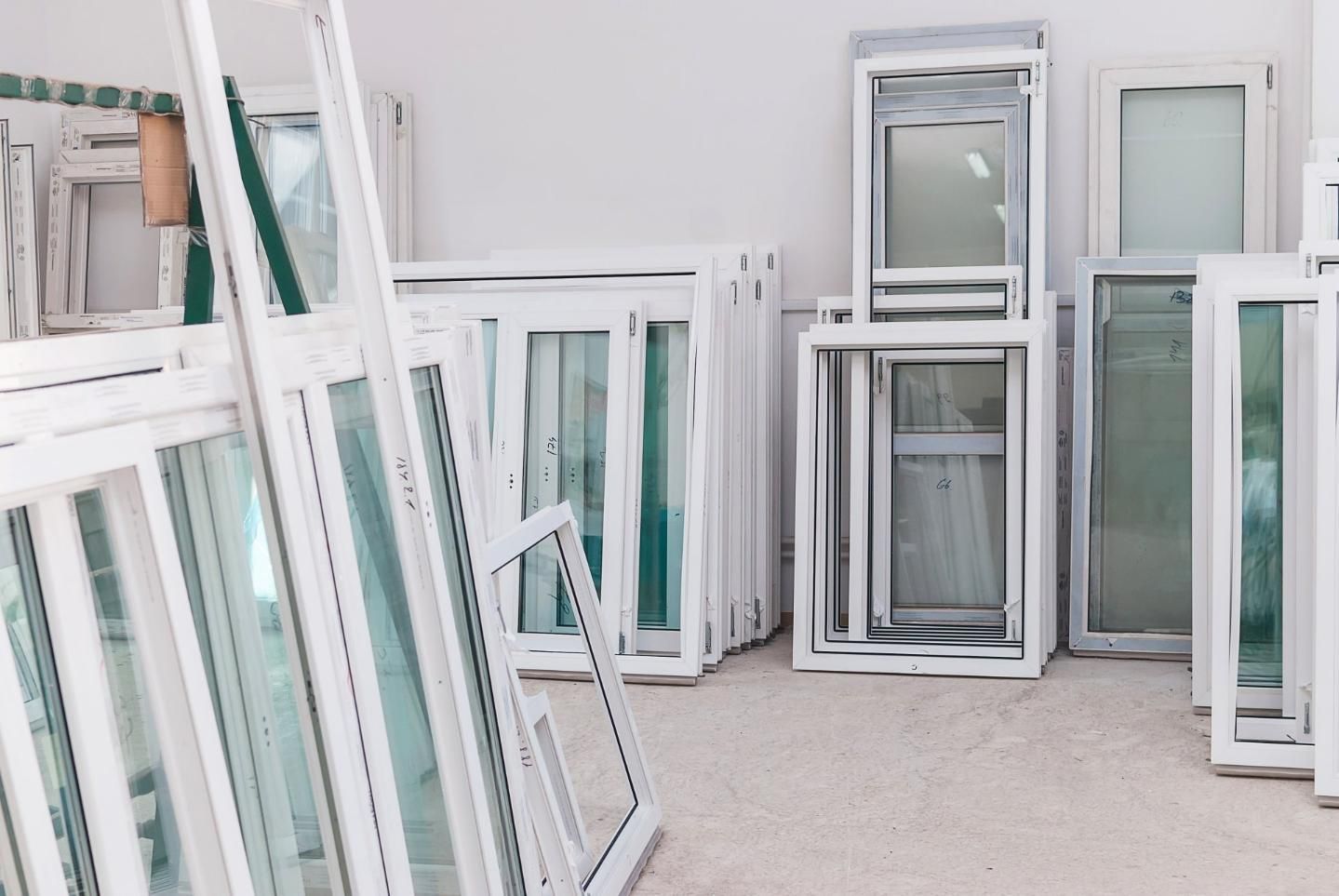 Headlands Glass glazier on site