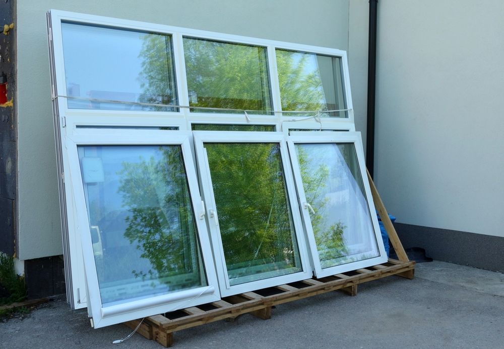 Headlands Glass glazier on site